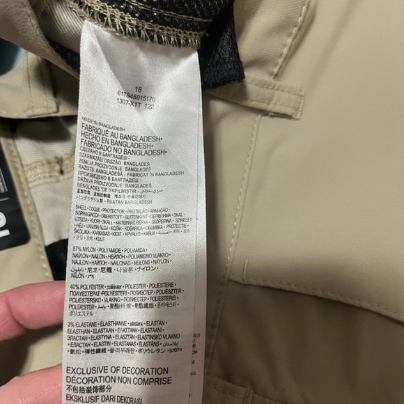 Hurley Boy’s H2O Chino Walkshort Size 18 - Picture 11 of 11